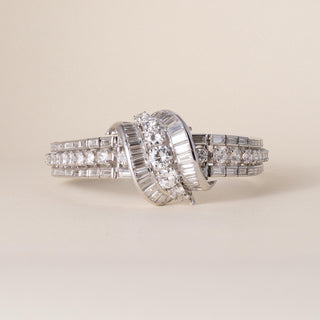 Vintage 1950's Jaeger Le Coultre 19 Carats Diamond Hidden Watch Luxury Bracelet