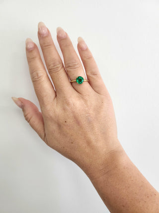 18K Gold 1.67 Carat Emerald Round Solitaire Ring
