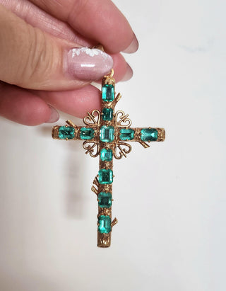 Vintage 18K Yellow Gold Colombian Emerald Cross Pendant