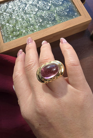 Vintage 14K Gold 12 Carat Pink Tourmaline Cabochon Ring