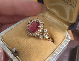 Victorian 17K Gold 1.90 Carat Red Spinel and Old Mine Cut Diamond Ring