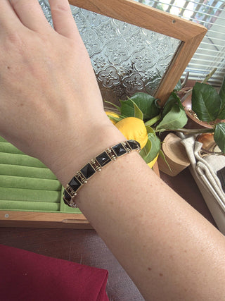 Vintage 14K Gold Black Onyx Pyramid Chain Bracelet