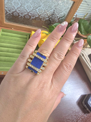 Vintage 18K Gold 9.03 Carat Lapis Lazuli and Diamond Sculptural Statment Ring