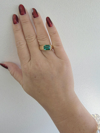 14K Gold 2.90 Carat Emerald Cut Emerald Ring