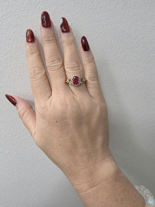 Victorian 17K Gold 1.90 Carat Red Spinel and Old Mine Cut Diamond Ring