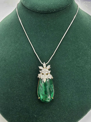 Estate 18K Gold 27.98 Carat Zambian and Diamond Necklace