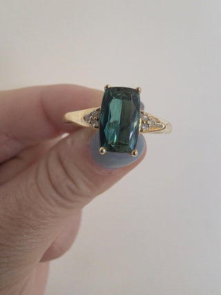 Vintage 14K Gold 1.30 Carat Indicolite Tourmaline and Diamond Ring