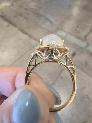 Vintage 14K Gold Moonstone Cabochon Oval and Diamond Cocktail Ring