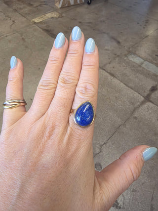 Vintage 14K Yellow Gold Lapis Lazuli Pear Shape Bezel Set Ring