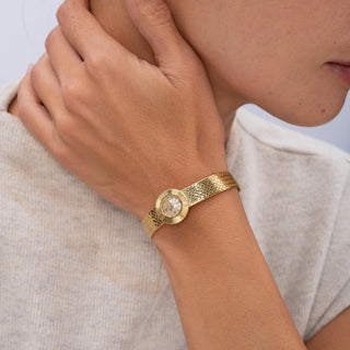 Vintage Ladies Cartier Round Fluted Bezel Watch 18K Gold