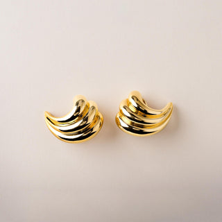 Vintage 18K Gold Swirl Wing Earrings