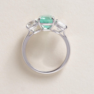 Vintage 18K Gold 2.32 Carat Colombian Emerald and Diamond Ring