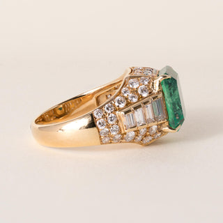 Vintage 18K Gold 4.90 Carat Green Emerald and Diamond Ring