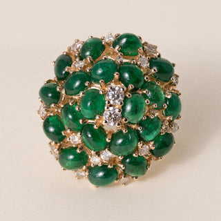 Vintage 14K Gold 7.50 Carats Emerald Cabochon Cluster Cocktail Ring
