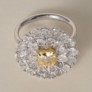 Estate 18K Gold 1.04 Carat Fancy Yellow 2.24 Carats Rose Cut Diamond Floral Ring