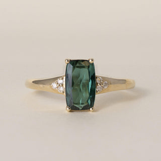 Vintage 14K Gold 1.30 Carat Indicolite Tourmaline and Diamond Ring