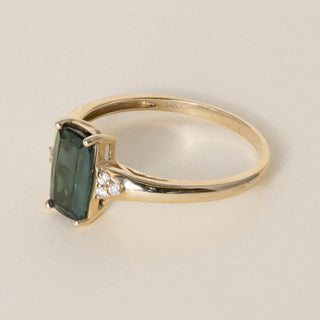 Vintage 14K Gold 1.30 Carat Indicolite Tourmaline and Diamond Ring
