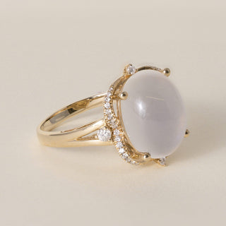 Vintage 14K Gold Moonstone Cabochon Oval and Diamond Cocktail Ring