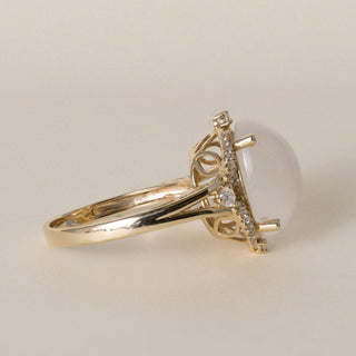 Vintage 14K Gold Moonstone Cabochon Oval and Diamond Cocktail Ring