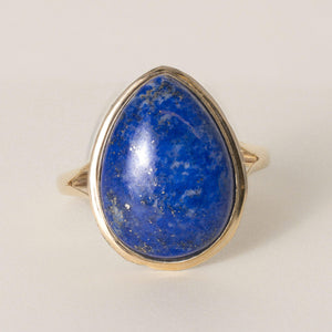 Vintage 14K Yellow Gold Lapis Lazuli Pear Shape Bezel Set Ring