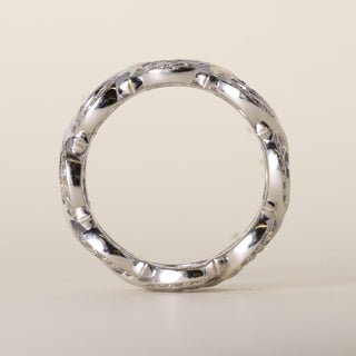 Vintage 17K Gold Open Wave 0.75 Carats Diamond Ring Band