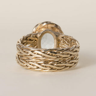 Vintage 14K Gold 3 Carat Aquamarine Oval Woven Wheat Chain Band Ring
