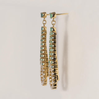 Vintage 18K Gold 3.90 carats Emerald and Diamond Chandelier Earrings