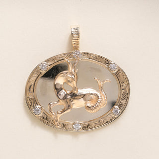 Vintage Capricorn Zodiac Diamond Oval Pendant 14K Gold
