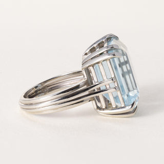 Vintage 18K Gold 12 Carat Emerald Cut Aquamarine Ring