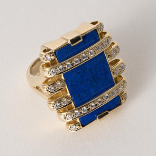 Vintage 18K Gold 9.03 Carat Lapis Lazuli and Diamond Sculptural Statment Ring