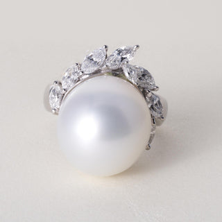 Vintage Plat South White Sea Pearl and Marquise Diamond Ring