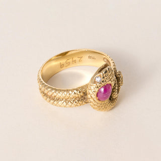 Vintage Italian 18K Gold Burma Ruby Cabochon and Diamond Eyes Serpent Ring