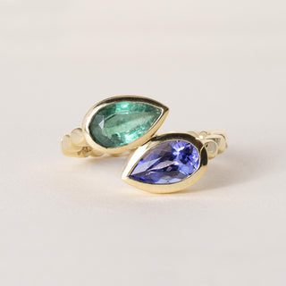 18K Gold Toi et Moi Emerald and Sapphire Pear Shape Ring