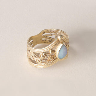 Vintage Opal Pear Shape Princess Crown Ring 14K Yellow Gold