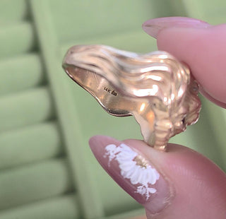 Vintage 14K Gold Roaring Lion Head Diamond Statement Ring