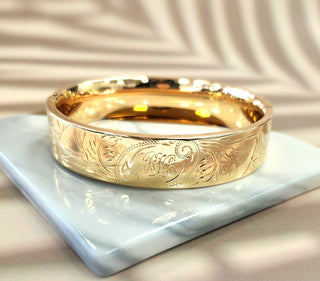 14K Gold Antique 1915 Wide Hand Engraved Bangle
