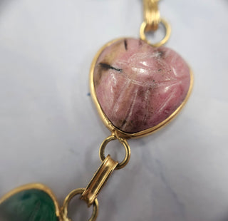 Vintage 14k Gold Multi-Gemstone Scarab Heart Bracelet - Onyx, Carnelian