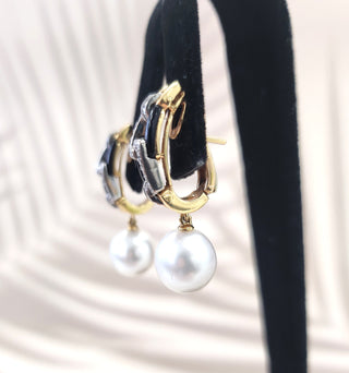 18K Gold Carrera y Carrera South Sea Pearl, Onyx, and Diamond Drop Earrings