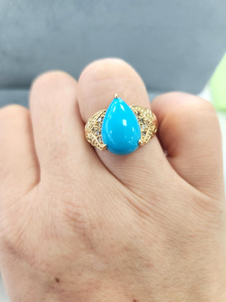 14K Yellow Gold Sleeping Beauty Turquoise Pear Shape & Diamond Ring