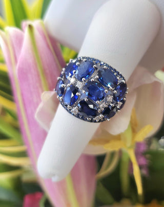 18K Gold 11 Carats Royal Blue Sapphire and Diamond Dome Cocktail Ring