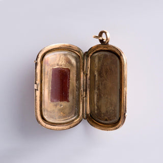 Antique Carnelian Cameo Locket Pendant Necklace – 14K Rose Gold, Circa 1880s