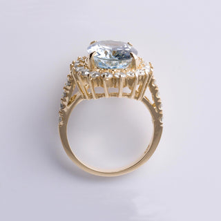 Vintage 14K Yellow Gold 5.27 Carat Oval Aquamarine & Diamond Halo Ring