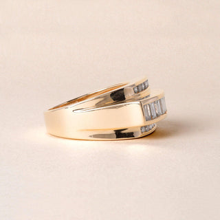 14K Gold 1.75 Carats Straight Baguette and Round Brilliant Cut Diamond Ring