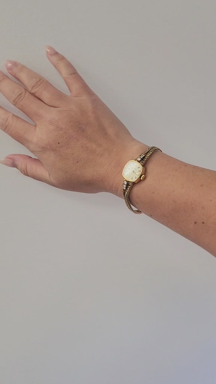 Vintage 14K Gold Ladies Classique Rolex Watch With Diamonds