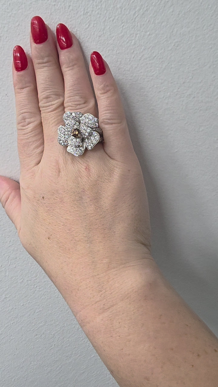 Estate Kwiat 5.70 Carats Diamond Floral Cocktail Ring 18K Gold