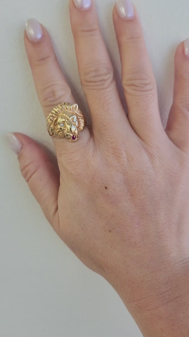 Vintage 14K Gold Lion Head Diamond and Ruby Ring