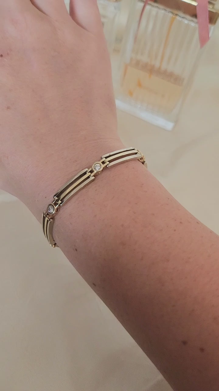 Vintage 14K Two Tone Diamond Bezel Set Bracelet