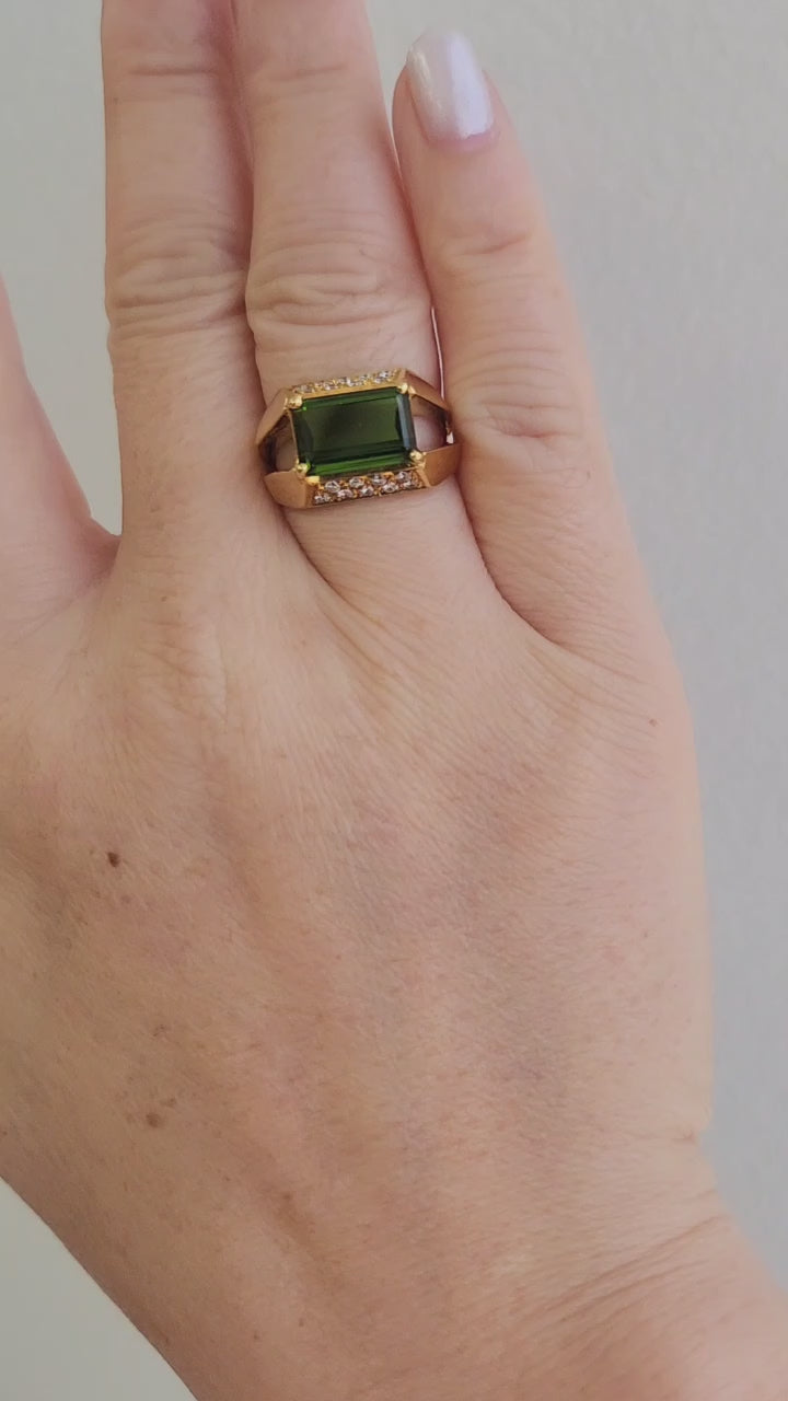 Estate 18K Gold Green Tourmaline Emerald Cut Diamond Pave Modernist Ring