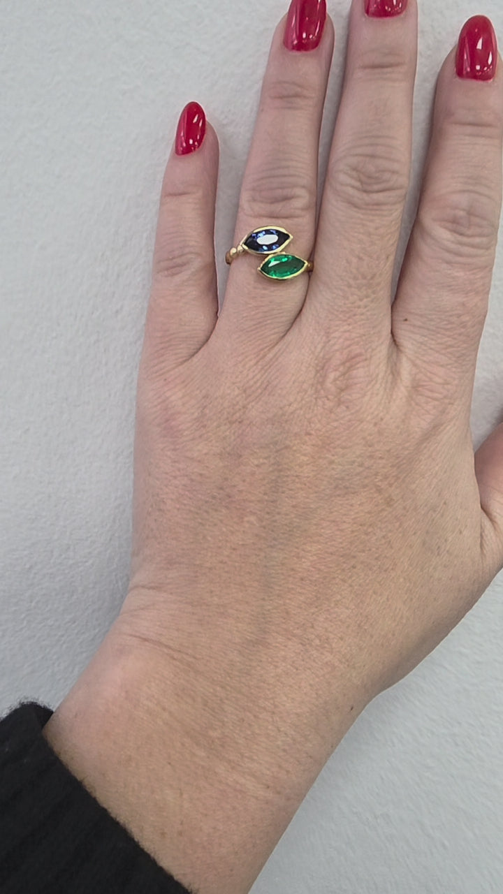 18K Gold 1.55 Carat Sapphire and 0.98 Carat Emerald Toi et Moi Marquise Ring