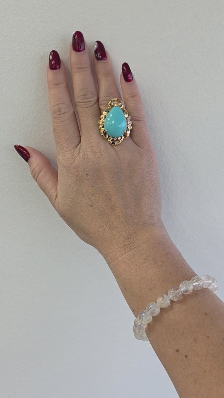 Vintage 14K Gold 19 Carat Turquoise Pear Shape and Diamond Cocktail Ring